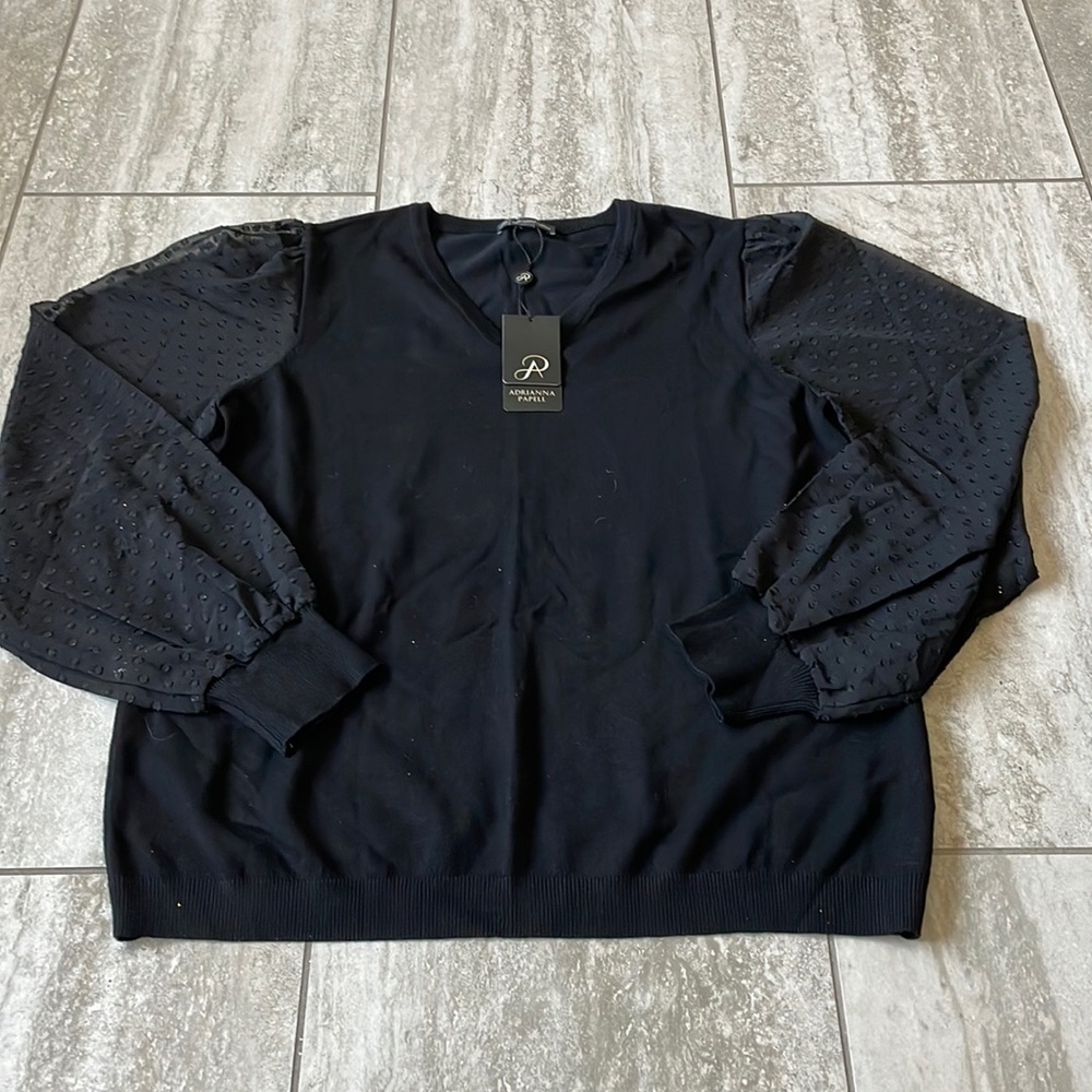Adrianne Papell black Vneck ,slightly ruffled long sleeves for women
